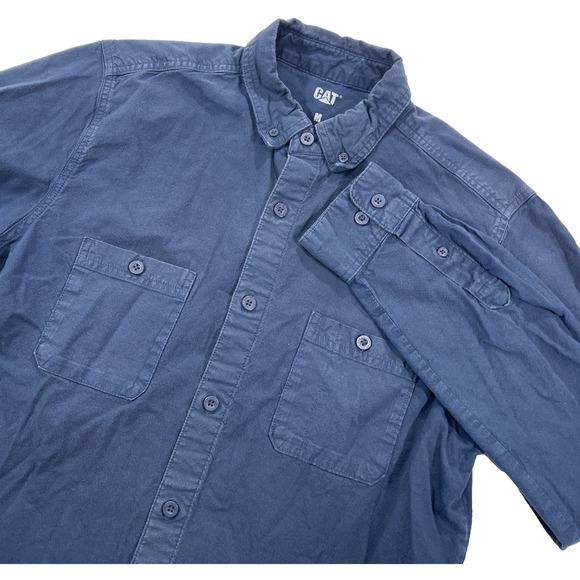 Caterpillar CAT Shirt Men's Sz Medium Navy Blue Button Down Long‎ Sleeve Pockets - Picture 1 of 11